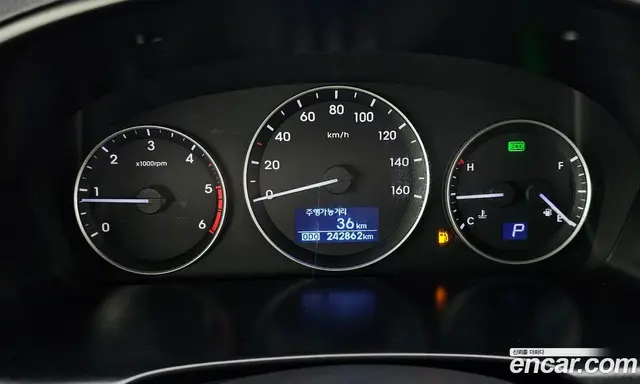 Hyundai Starex 2016 2.5 АКПП, миниатюра 11