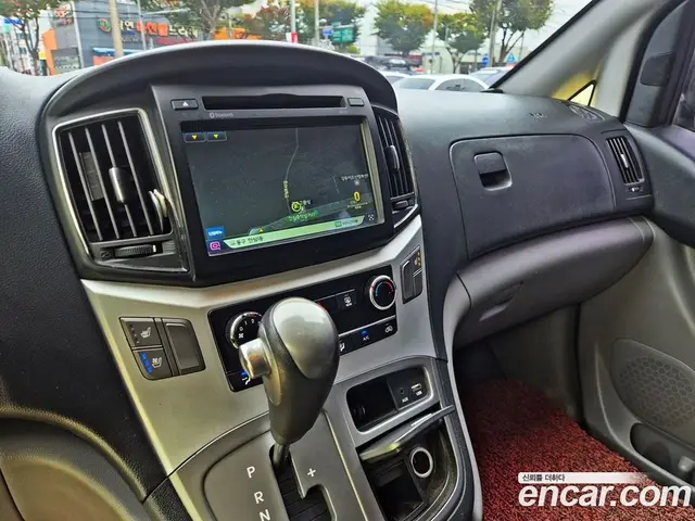 Hyundai Starex 2016 2.5 АКПП, миниатюра 11
