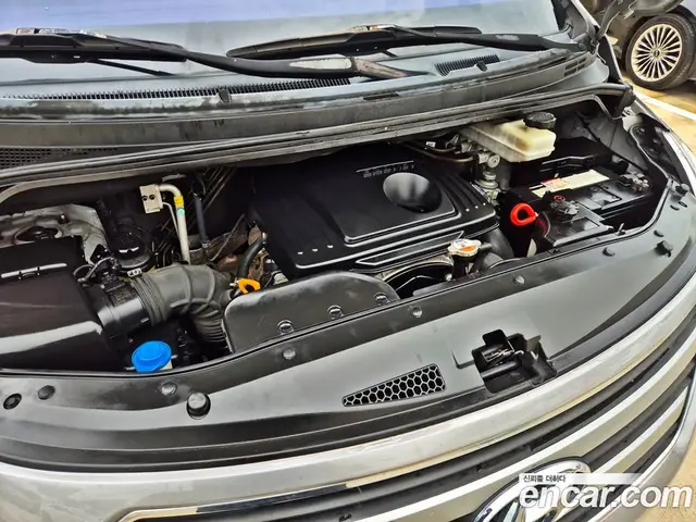 Hyundai Starex 2016 2.5 АКПП, миниатюра 7