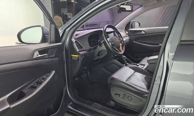 Hyundai Tucson 2016 1.7 АКПП, миниатюра 10 Hyundai Tucson 2016 1.7 АКПП, миниатюра 10