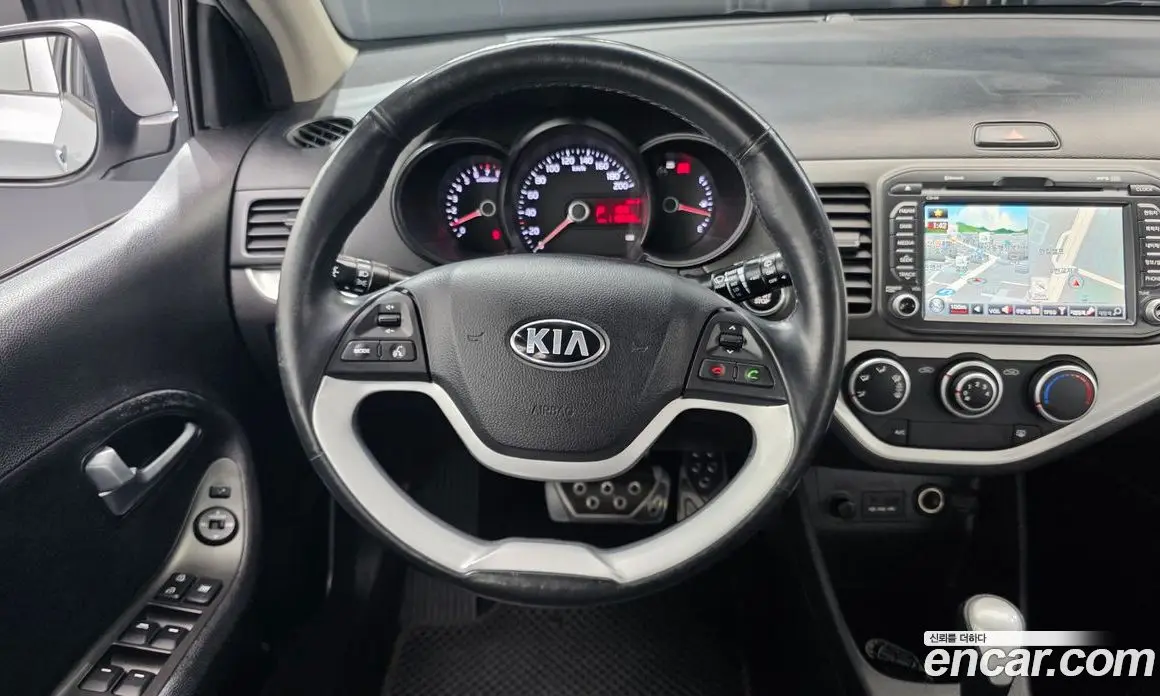 Kia Morning 2013 1.0 АКПП, фото 18
