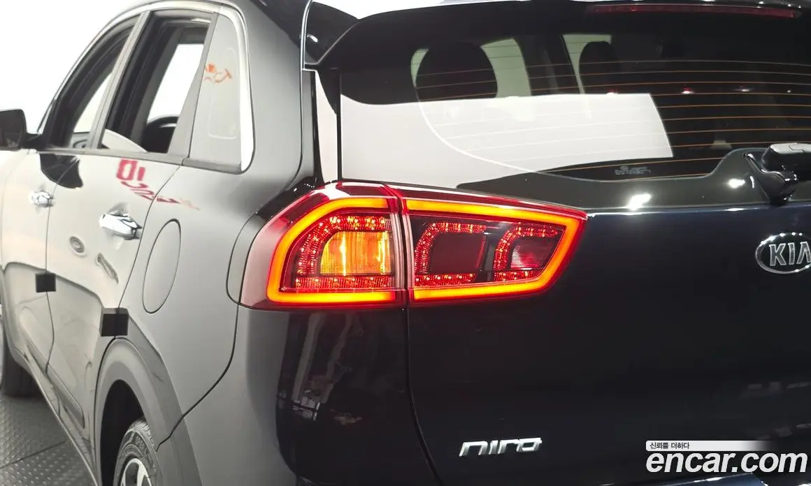 Kia Niro 2016 1.6 АКПП, фото 9