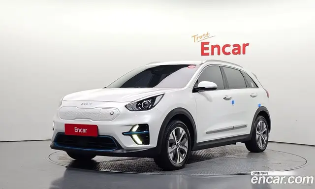 Kia Niro, 2021, 145 161 км