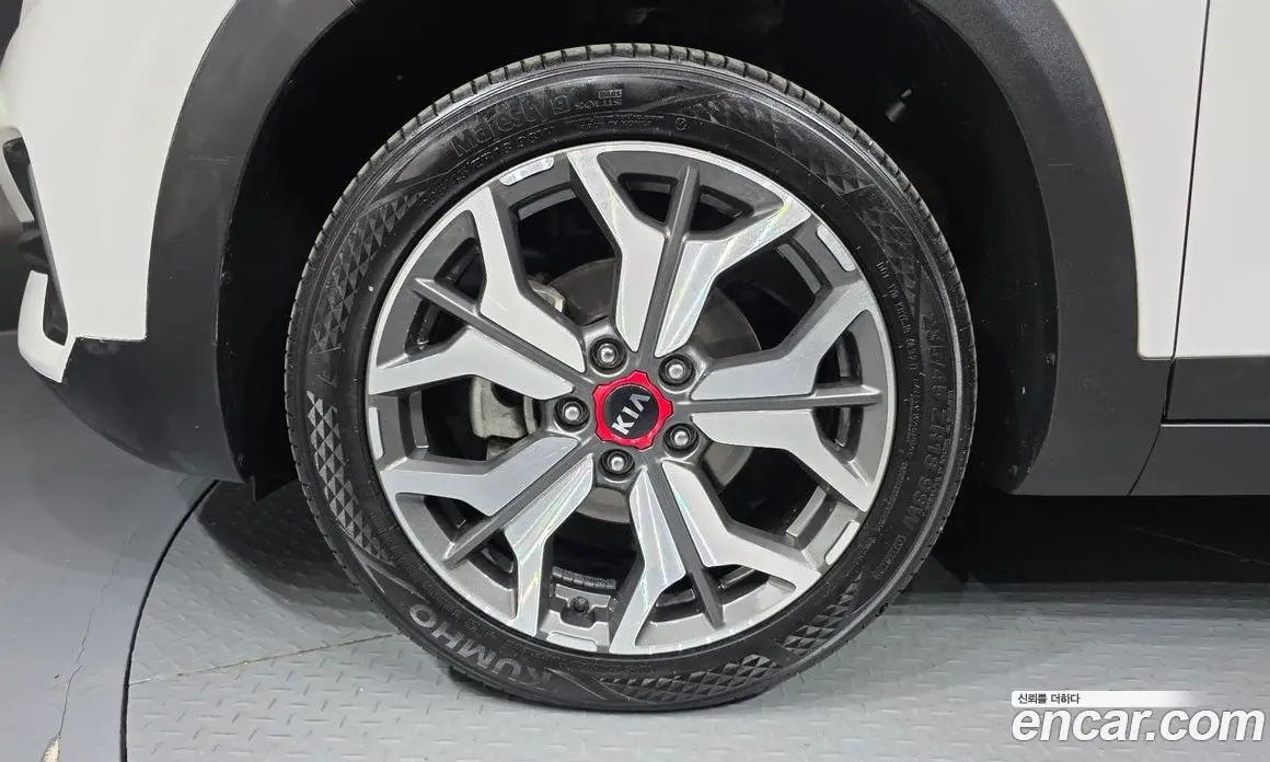 Kia Seltos 2019 1.6 АКПП, фото 5