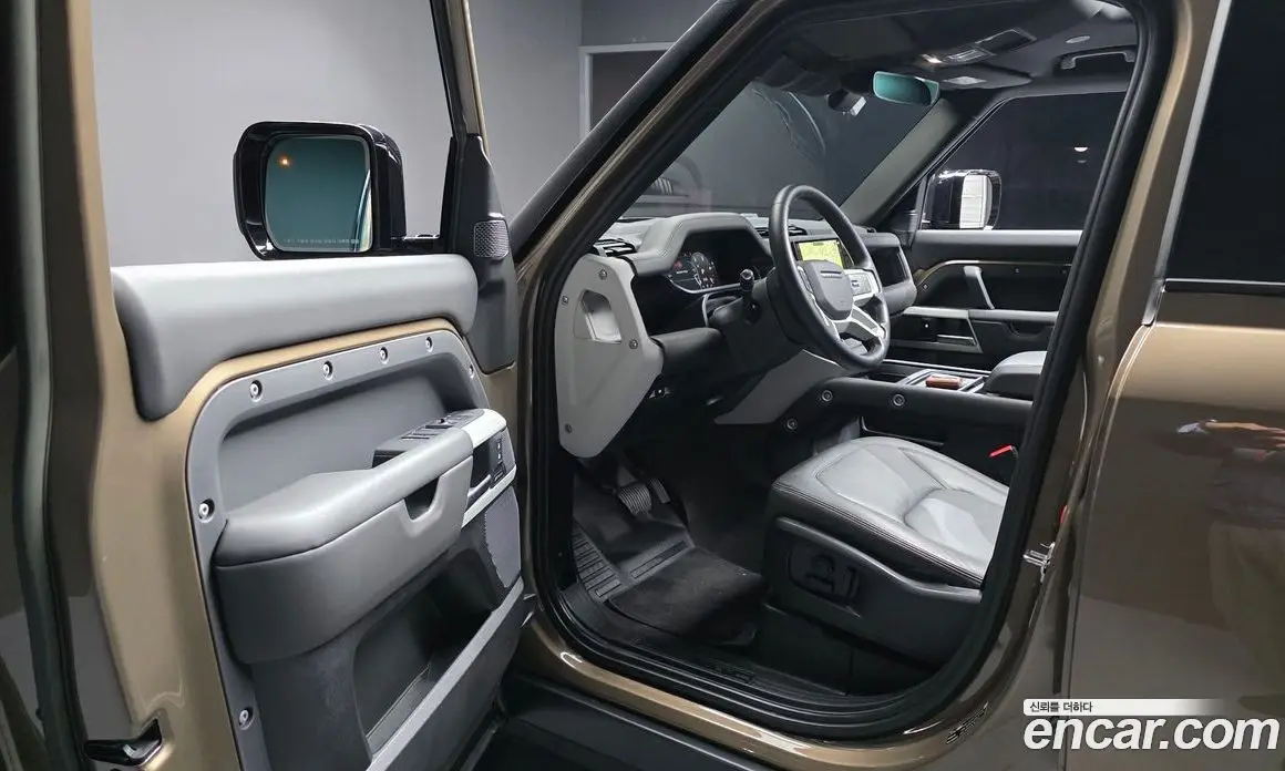 Land Rover Defender 2023 3.0 АКПП, фото 13