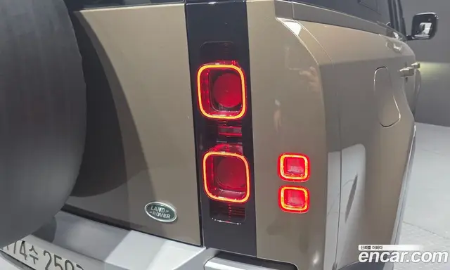 Land Rover Defender 2023 3.0 АКПП, миниатюра 9