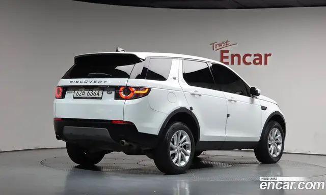 Land Rover Discovery Sport 2017 2.0 АКПП, миниатюра 2