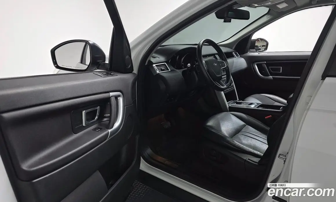 Land Rover Discovery Sport 2017 2.0 АКПП, фото 13