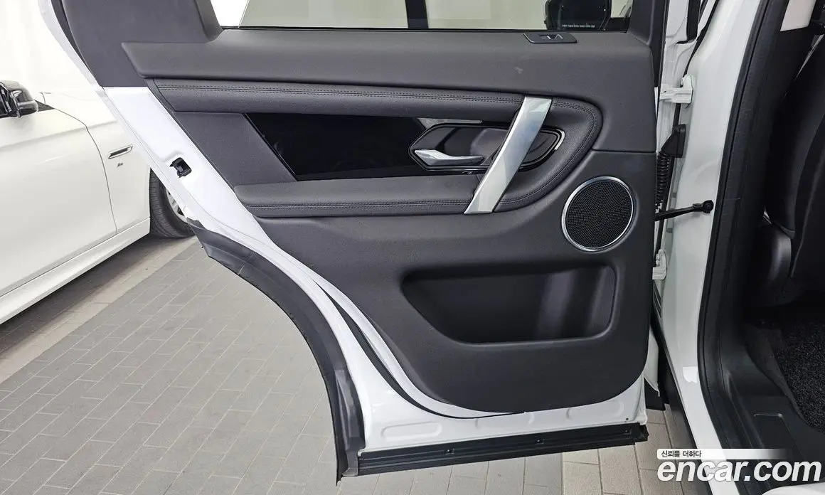 Land Rover Discovery Sport 2020 2.0 АКПП, фото 15
