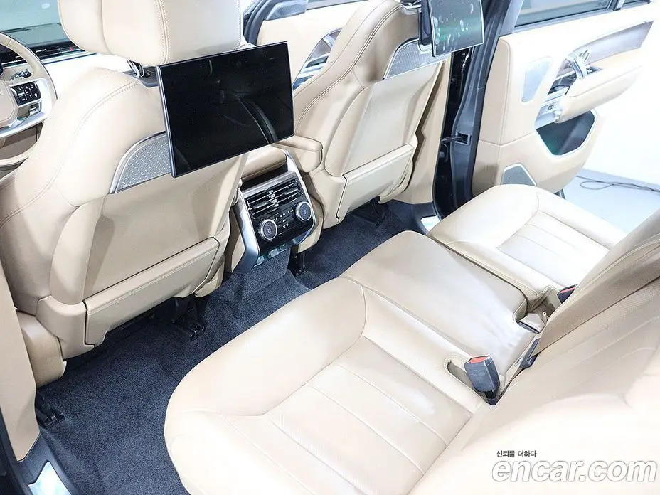 Land Rover Range Rover 2024 4.4 АКПП, фото 15