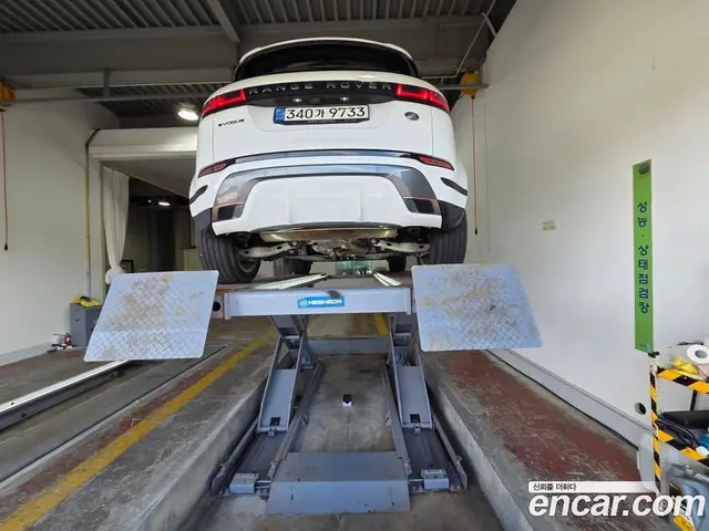 Land Rover Range Rover Evoque 2022 2.0 АКПП, миниатюра 2