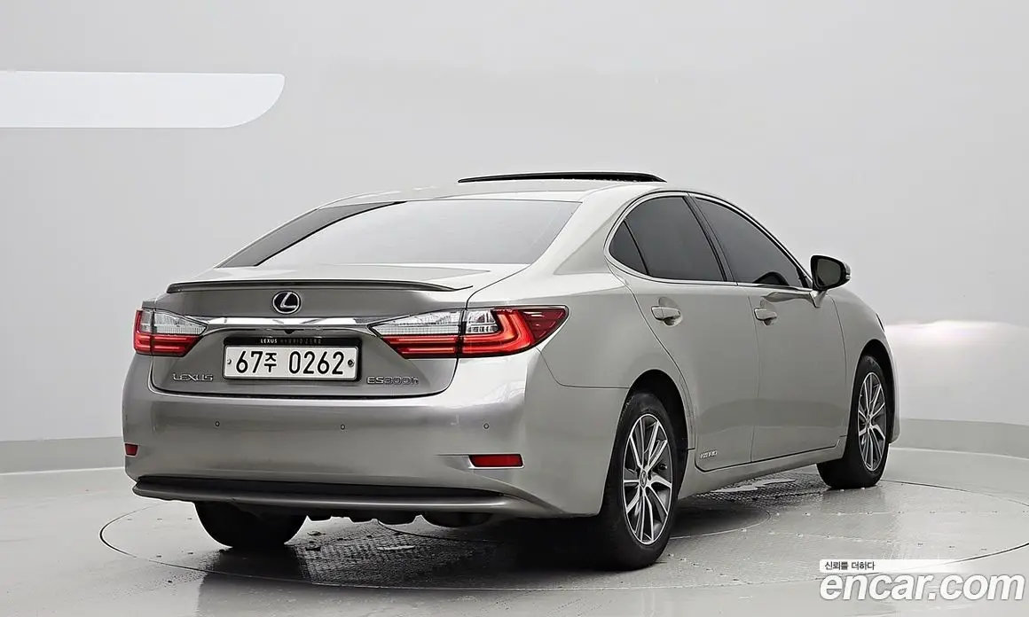 Lexus ES 2016 2.5 вариатор, фото 2 Lexus ES 2016 2.5 вариатор, фото 2