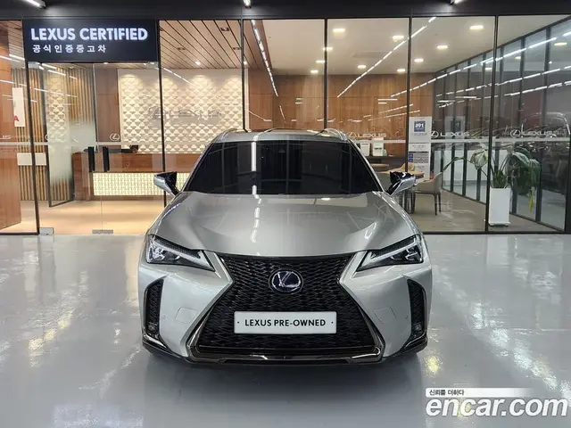 Lexus UX 2021 2.0 вариатор, миниатюра 3 Lexus UX 2021 2.0 вариатор, миниатюра 3