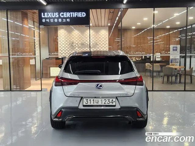 Lexus UX 2021 2.0 вариатор, миниатюра 4 Lexus UX 2021 2.0 вариатор, миниатюра 4