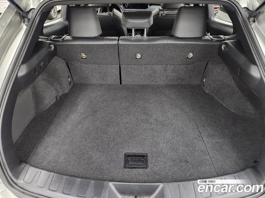 Lexus UX 2021 2.0 вариатор, фото 9 Lexus UX 2021 2.0 вариатор, фото 9