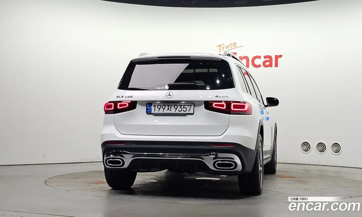 Mercedes-Benz GLB-Class 2022 2.0 АКПП, фото 4