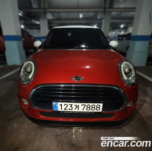 Mini Cooper 2016 1.5 АКПП, миниатюра 3