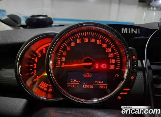 Mini Cooper 2016 1.5 АКПП, миниатюра 8