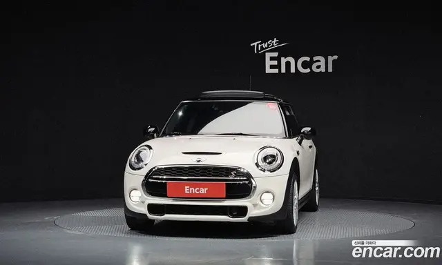 Mini Cooper 2017 2.0 АКПП, миниатюра 3