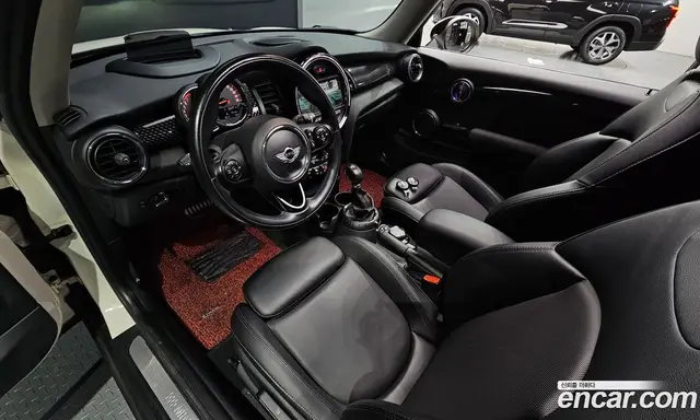 Mini Cooper 2017 2.0 АКПП, миниатюра 7