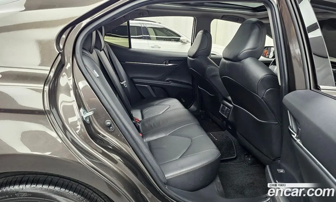 Toyota Camry 2019 2.5 АКПП, фото 17