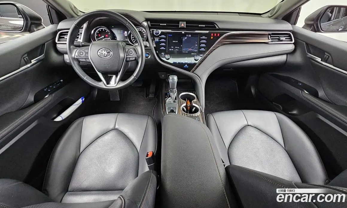 Toyota Camry 2019 2.5 АКПП, фото 10