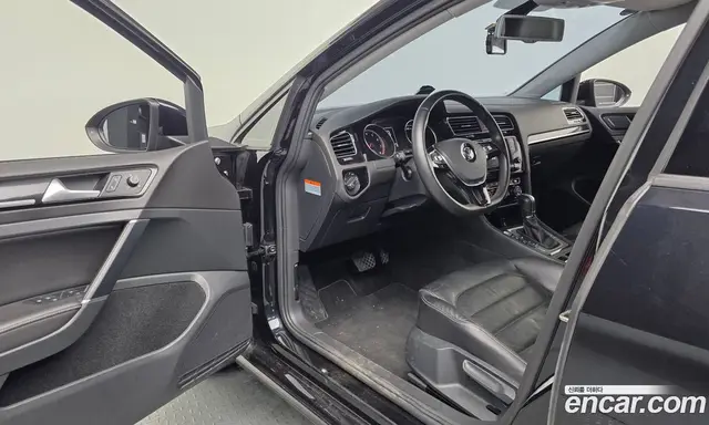 Volkswagen Golf 2016 1.4 АКПП, миниатюра 10 Volkswagen Golf 2016 1.4 АКПП, миниатюра 10