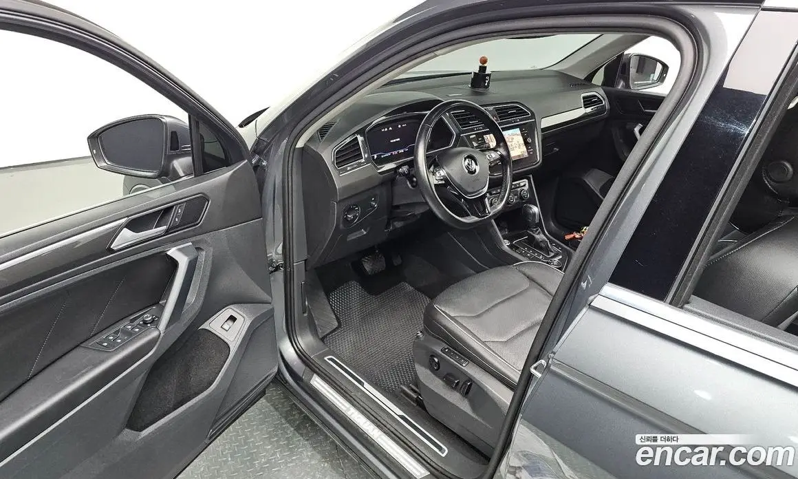 Volkswagen Tiguan 2020 2.0 АКПП, фото 16