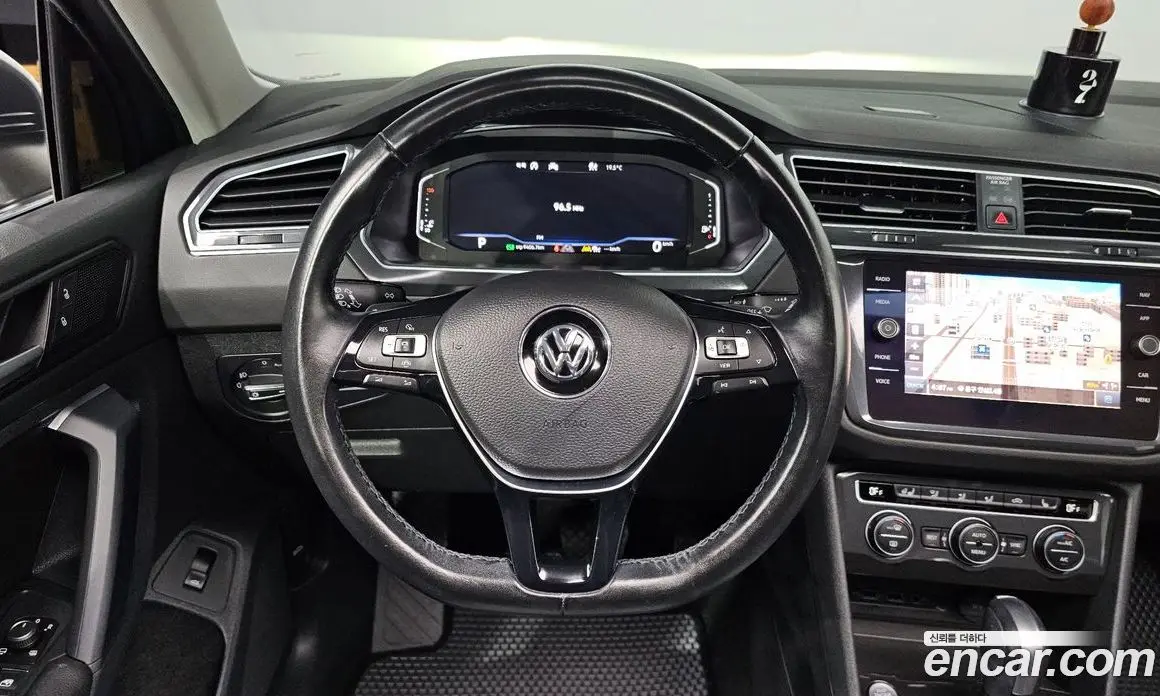 Volkswagen Tiguan 2020 2.0 АКПП, фото 18