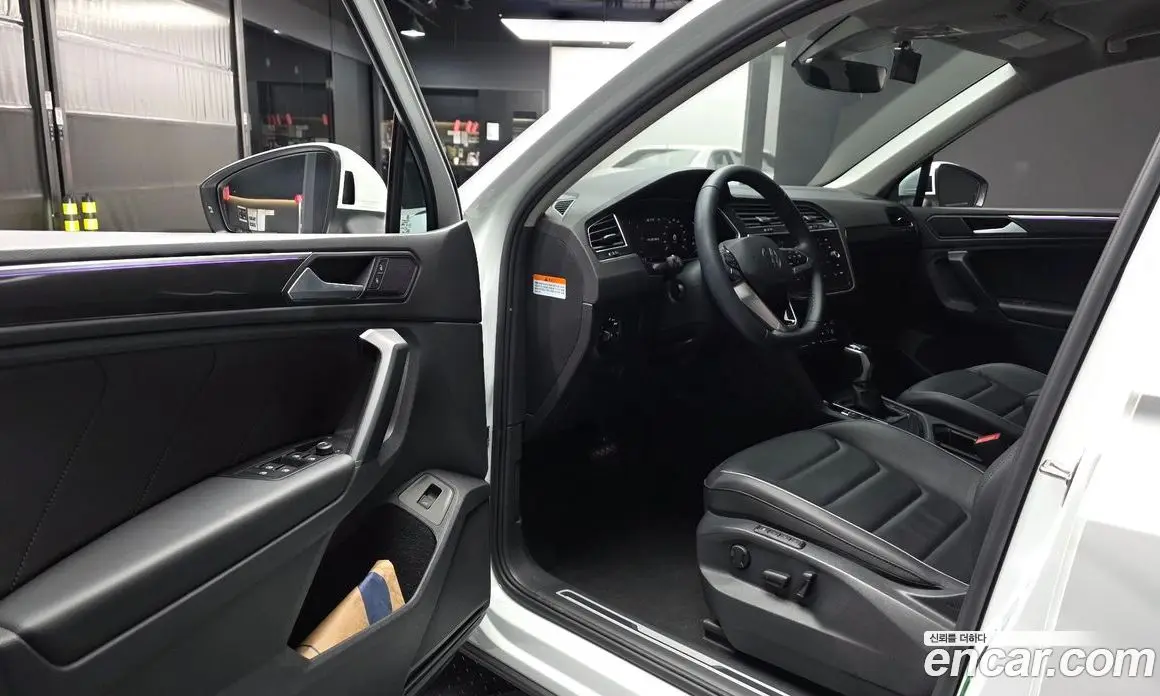 Volkswagen Tiguan 2024 2.0 АКПП, фото 10
