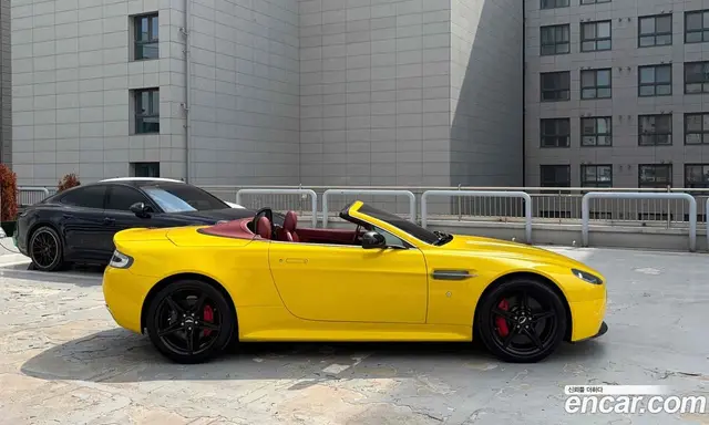 Aston Martin Vantage 2016 4.7 АКПП, миниатюра 8