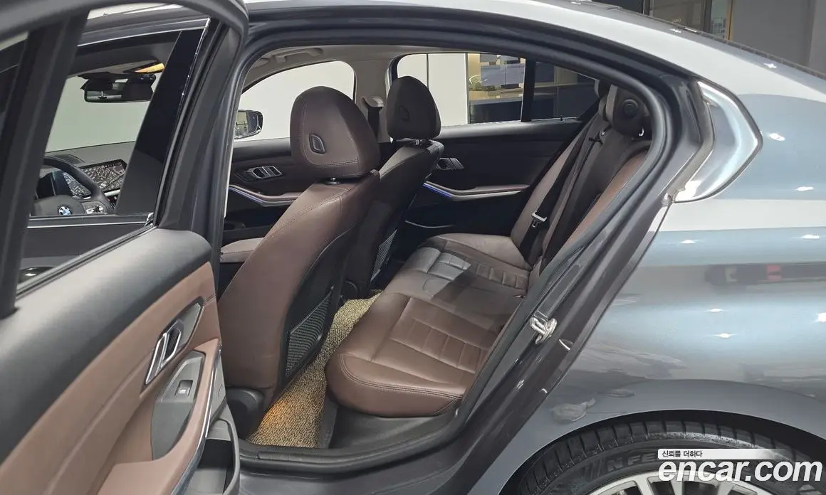 BMW 3 серия 2019 2.0 АКПП, фото 17