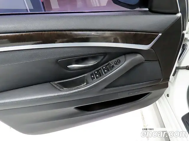 BMW 5 серия 2012 2.0 АКПП, миниатюра 12