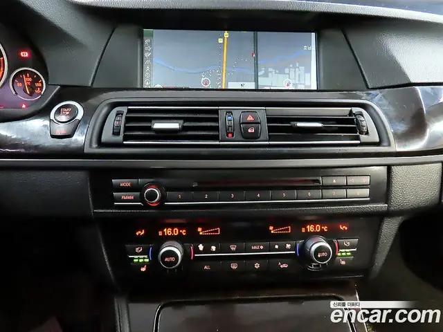 BMW 5 серия 2012 2.0 АКПП, миниатюра 9