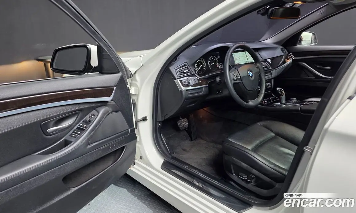 BMW 5 серия 2012 2.0 АКПП, фото 10