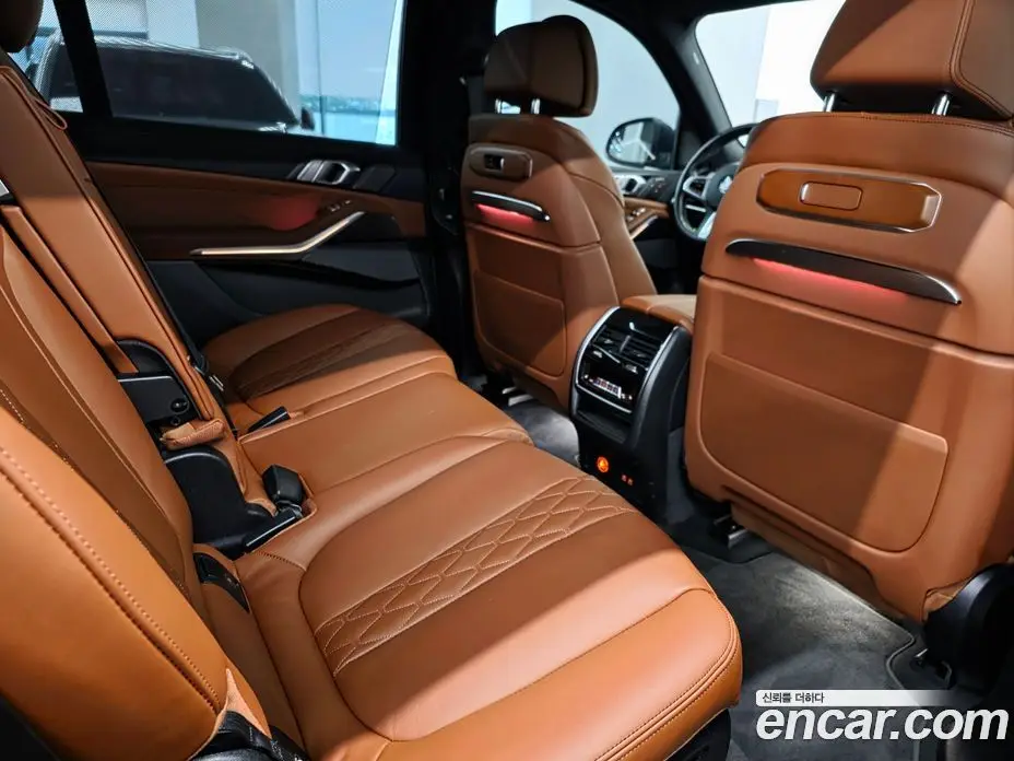 BMW X7 2025 3.0 АКПП, фото 13