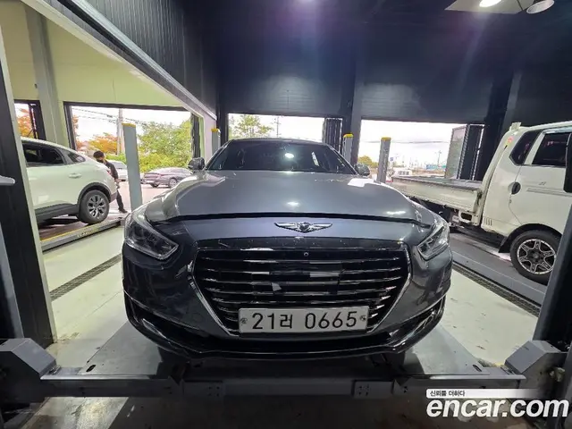 Genesis EQ900, 2016, 195 685 км