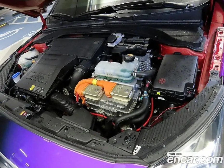 Hyundai Ioniq 2019 1.6 АКПП, фото 19