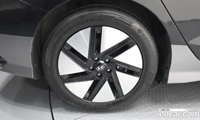 Hyundai Ioniq 6 2024 0.1 АКПП, миниатюра 4