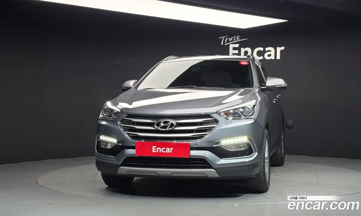 Hyundai Santa Fe 2017 2.0 АКПП, фото 3