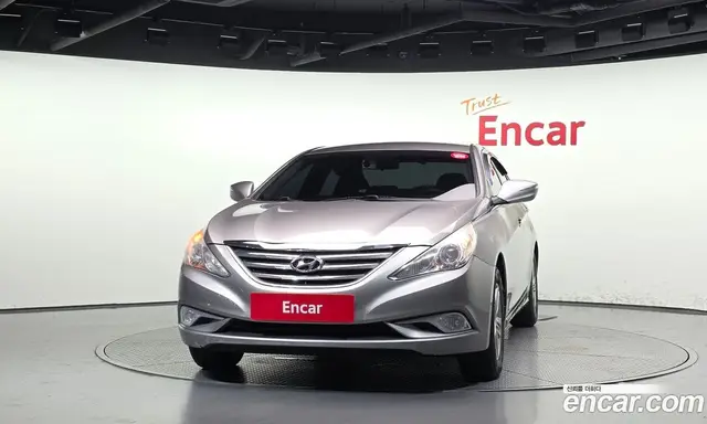 Hyundai Sonata 2013 2.0 АКПП, миниатюра 3