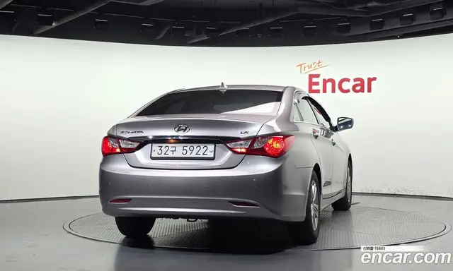 Hyundai Sonata 2013 2.0 АКПП, миниатюра 4