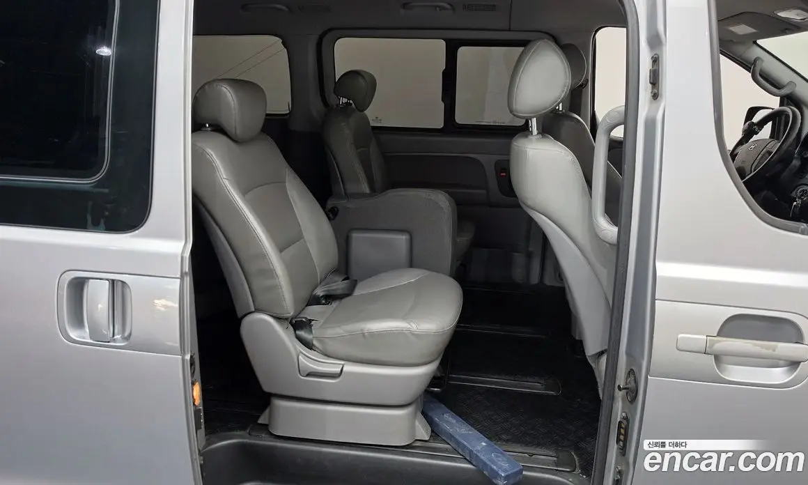 Hyundai Starex 2013 2.5 АКПП, фото 12 Hyundai Starex 2013 2.5 АКПП, фото 12
