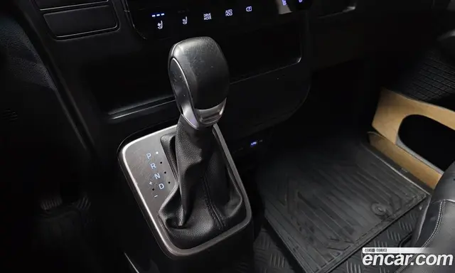 Hyundai Staria 2023 2.2 АКПП, миниатюра 12