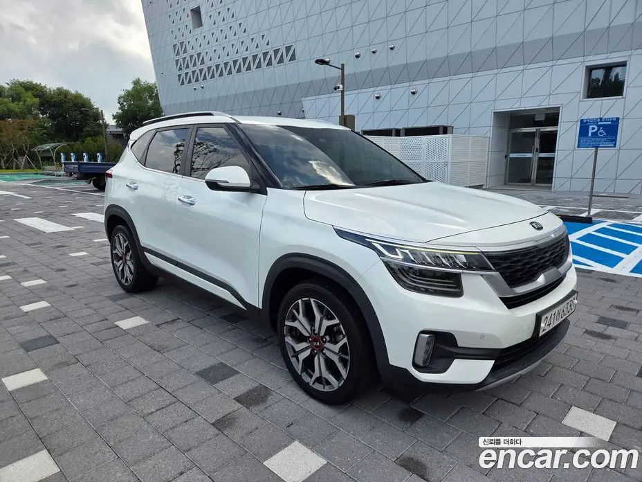 Kia Seltos 2020 1.6 АКПП, фото 3
