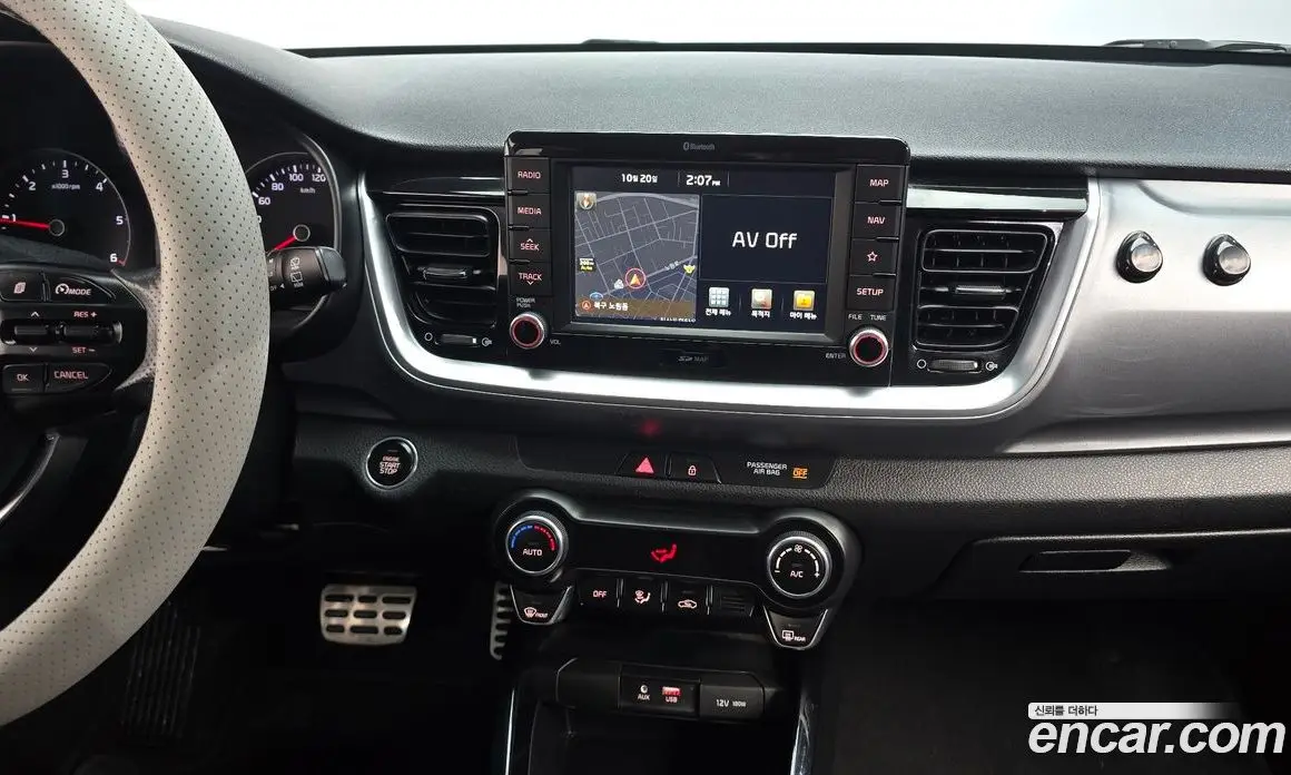 Kia Stonic 2017 1.6 АКПП, фото 11