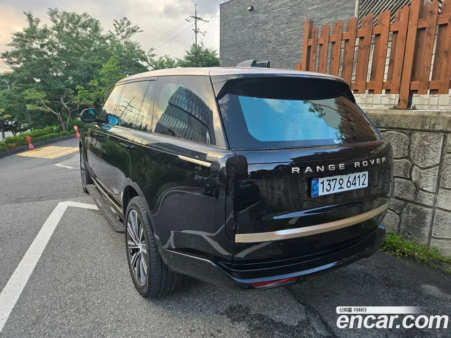 Land Rover Range Rover 2024 4.4 АКПП, фото 7