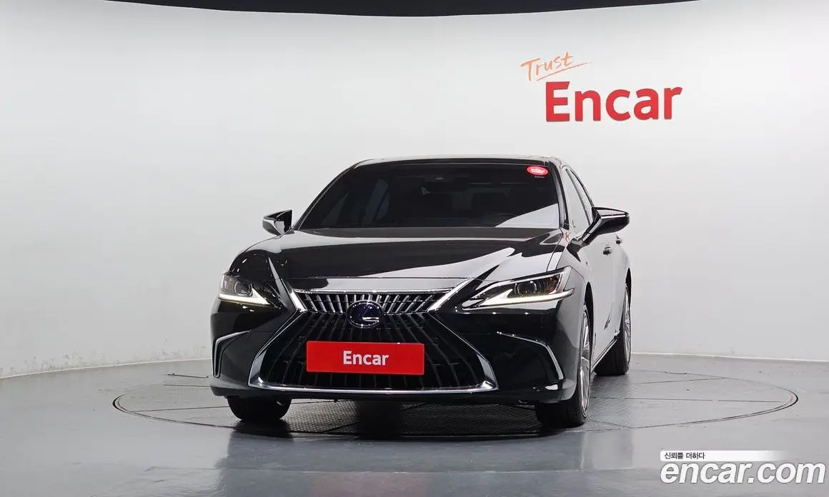 Lexus ES 2021 2.5 АКПП, фото 3