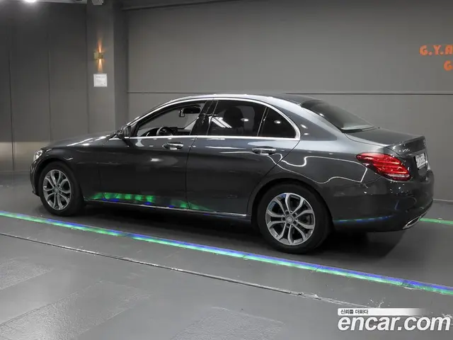 Mercedes-Benz C-Class 2015 2.0 АКПП, миниатюра 2