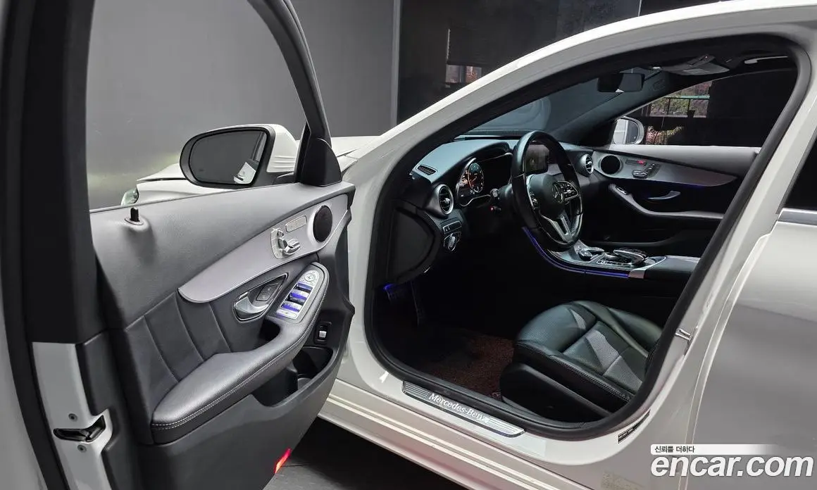 Mercedes-Benz C-Class 2021 2.0 АКПП, фото 13